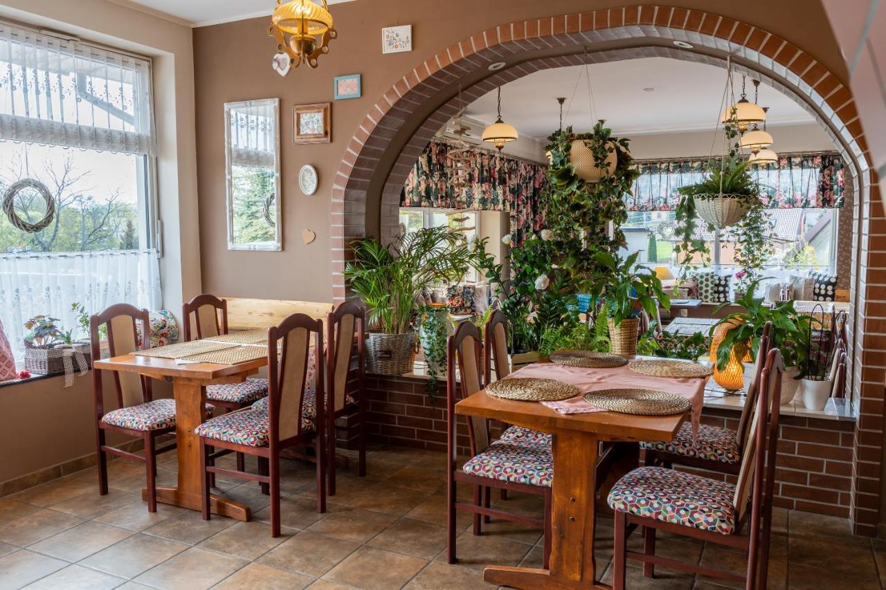 Gosciniec Skolimowka Restauracja I Pokoje Ze Sniadaniem Na Kaszubach Chmielno Exteriör bild